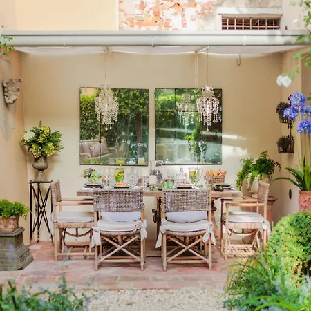 Apartment In With Garden, Wifi Lucca