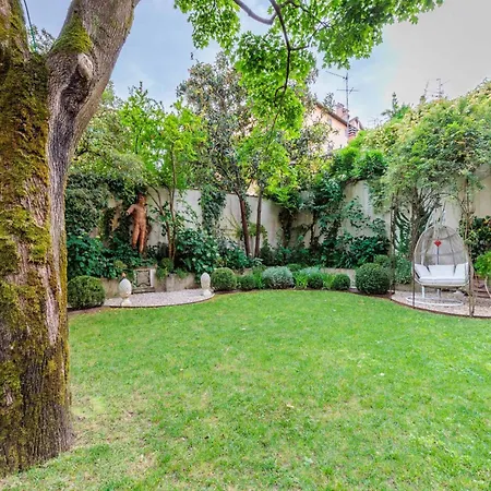 Apartment In With Garden, Wifi *