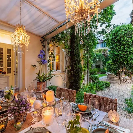In With Garden, Wifi
