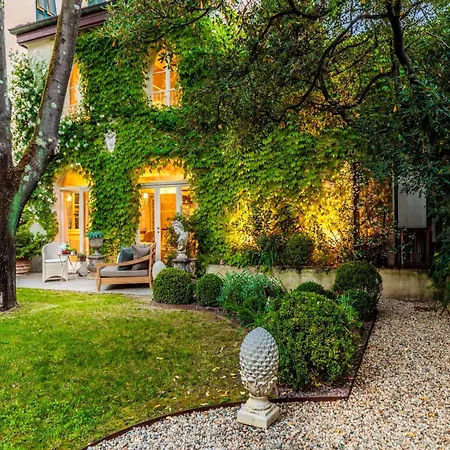 Apartment In With Garden, Wifi Lucca