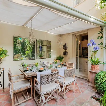 In With Garden, Wifi