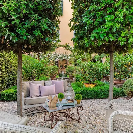 In With Garden, Wifi Lucca