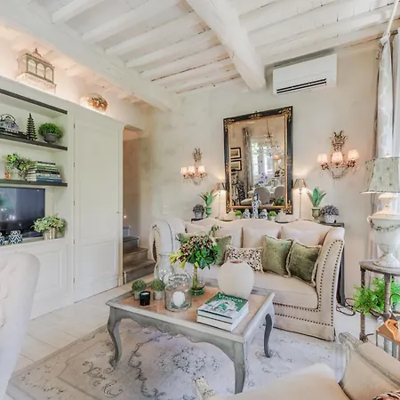 Apartment In Near Via Fillungo Lucca