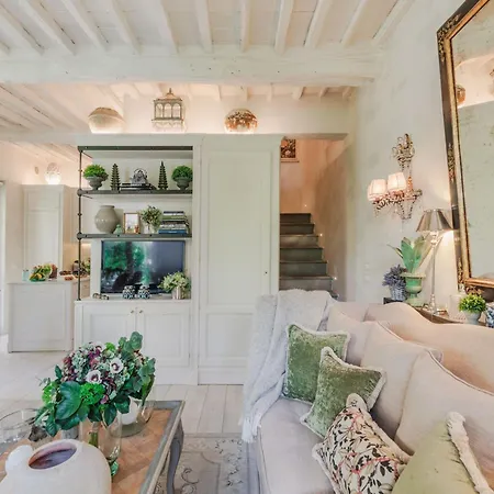 Apartment In With Garden, Wifi Lucca