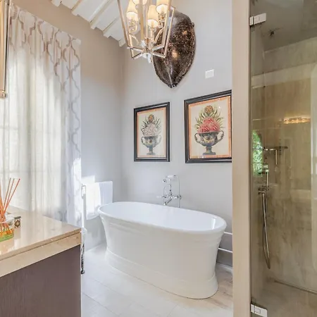 Apartment In Near Via Fillungo